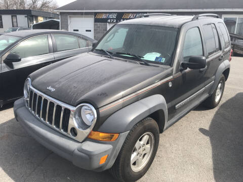 2005 Jeep Liberty for sale at RACEN AUTO SALES LLC in Buckhannon WV