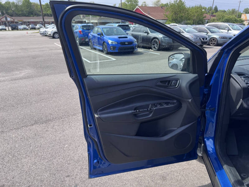 2019 Ford Escape S