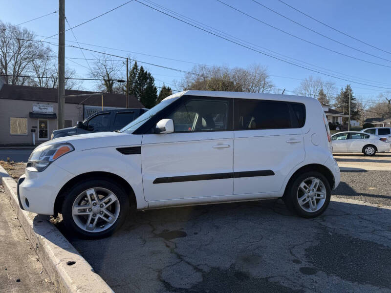 2011 Kia Soul +
