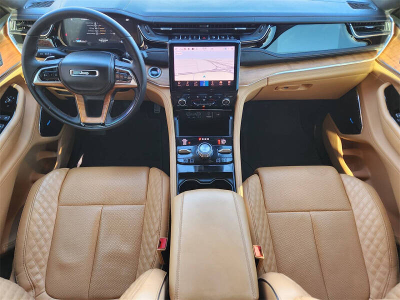 2025 Jeep Grand Cherokee Summit