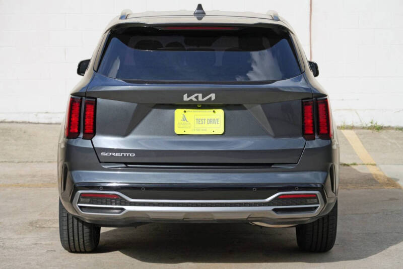 2023 Kia Sorento S