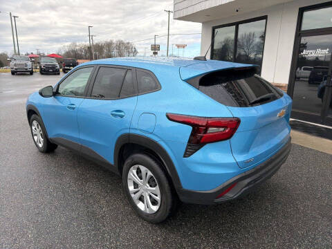 2025 Chevrolet Trax LS