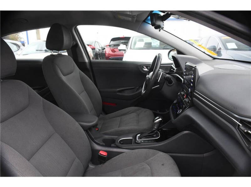 2022 Hyundai Ioniq Plug-in Hybrid SE