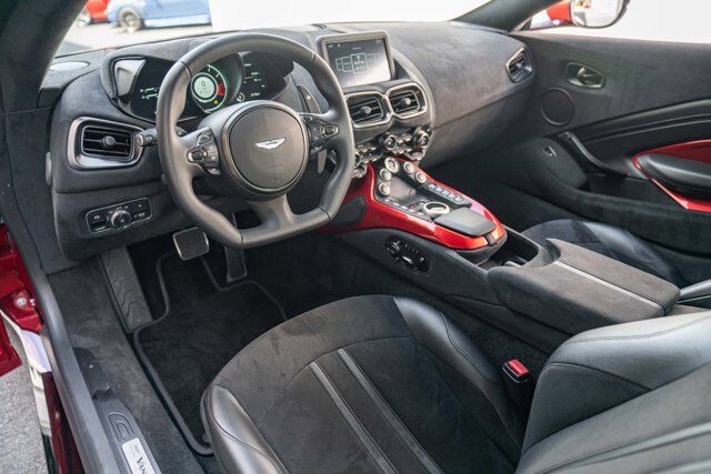 2020 Aston Martin Vantage 3