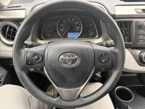 2013 Toyota RAV4 LE