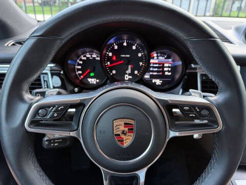 2017 Porsche Macan