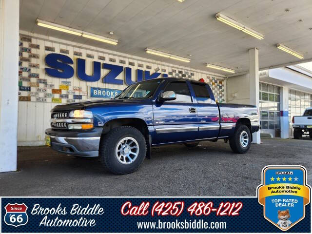Dk. Blue 2000 Chevrolet Silverado 1500 1