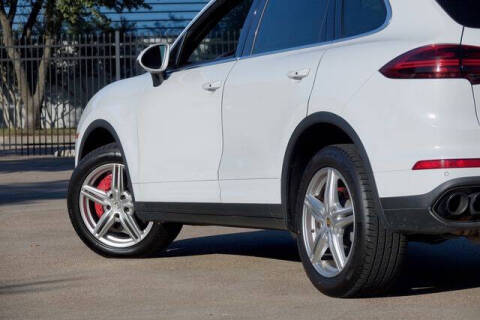 2016 Porsche Cayenne S