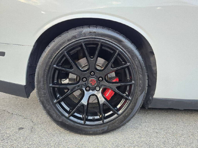 2016 Dodge Challenger SRT Hellcat