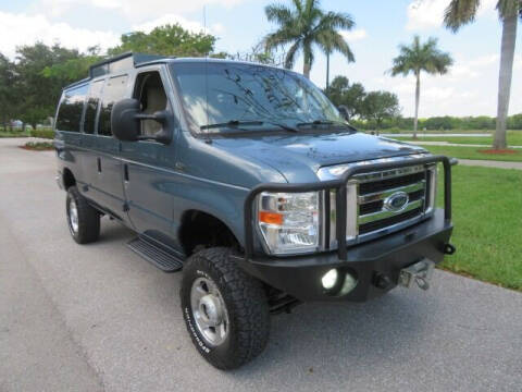 2013 Ford E-Series E-150 XLT