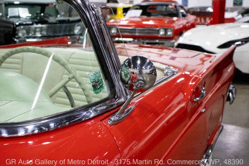 1957 Ford Thunderbird