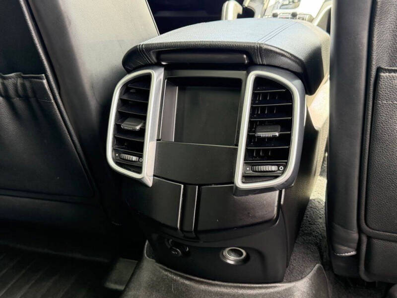 2013 Porsche Cayenne GTS