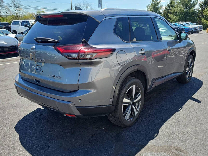 2025 Nissan Rogue SL