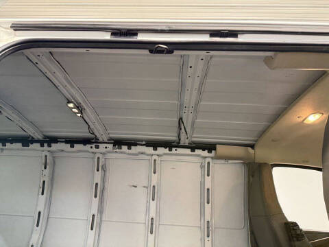 2017 GMC Savana 2500