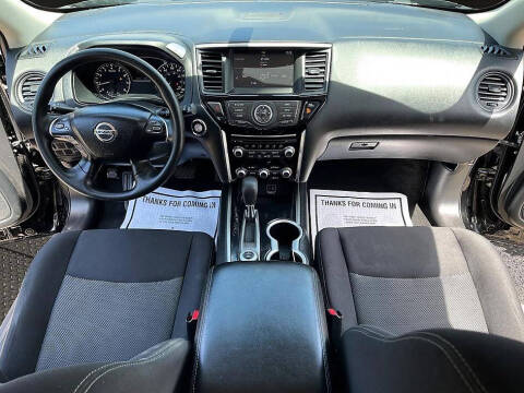2020 Nissan Pathfinder S