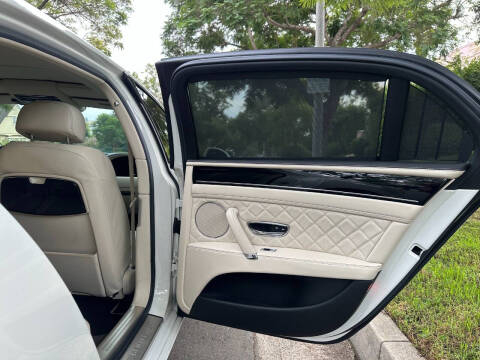 2018 Bentley Flying Spur V8