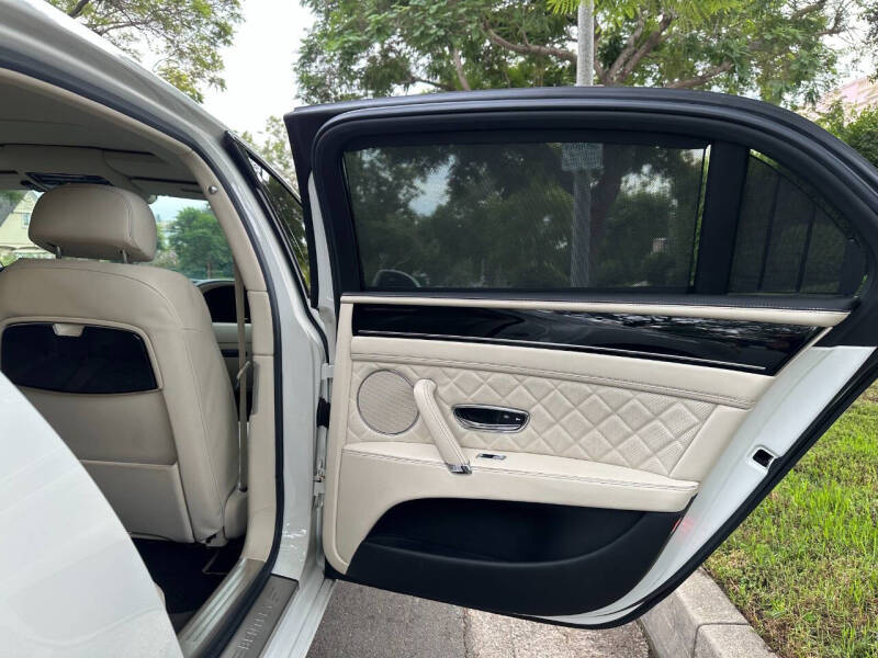 2018 Bentley Flying Spur V8