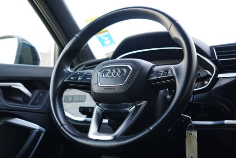 2022 Audi Q3 quattro S line Premium 45 TFSI