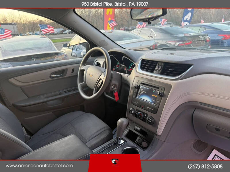 2017 Chevrolet Traverse LS