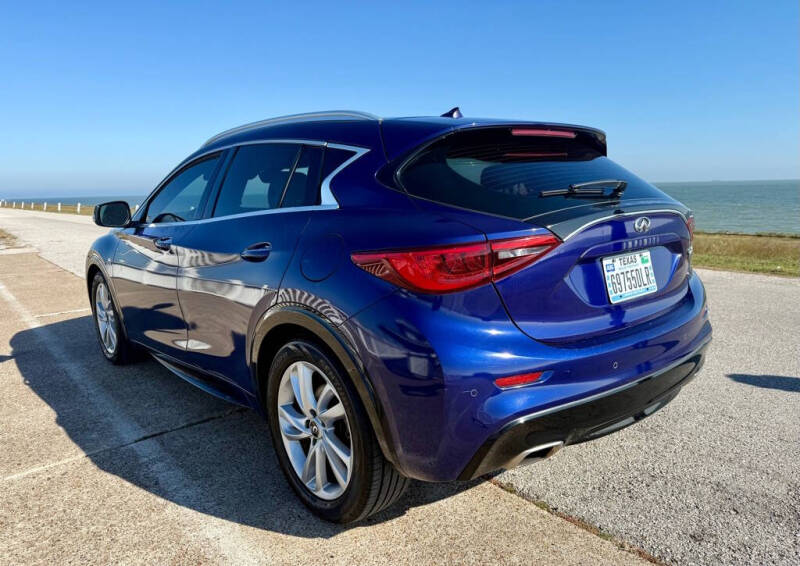 2017 Infiniti QX30