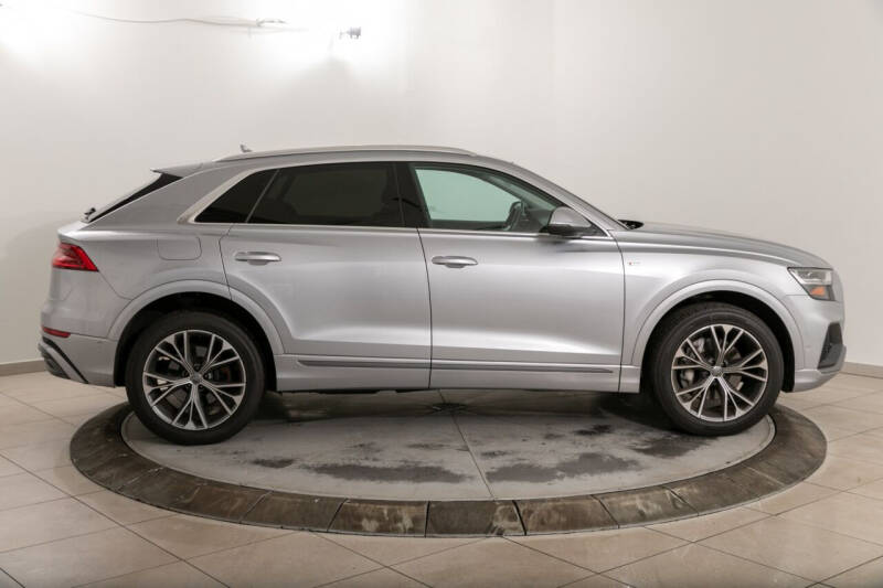 2020 Audi Q8 quattro Premium Plus 55 TFSI