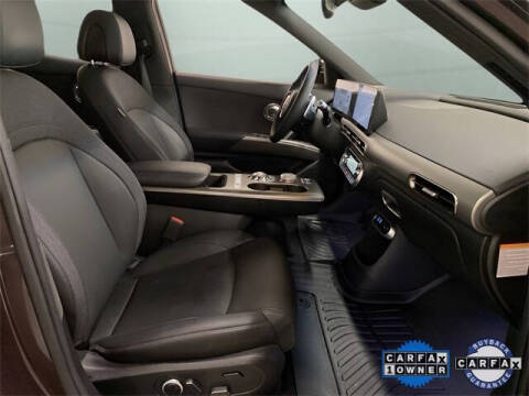 2024 Genesis GV60 Standard