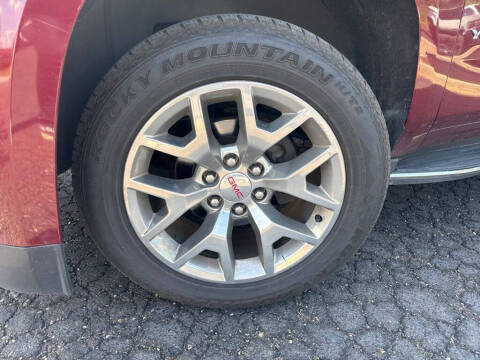 2017 GMC Yukon SLT