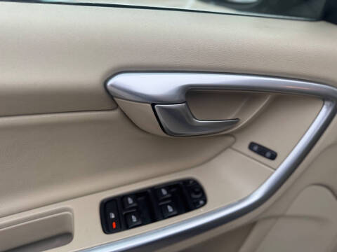 2015 Volvo S60 T5 Drive-E Premier