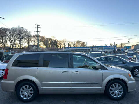 2015 Chrysler Town and Country Touring