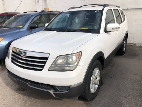 2009 Kia Borrego for sale at Auto Access in Irving TX