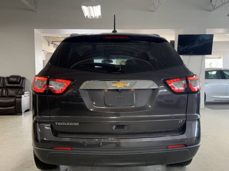 2017 Chevrolet Traverse LT