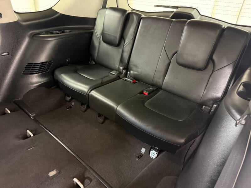 2017 Infiniti QX80