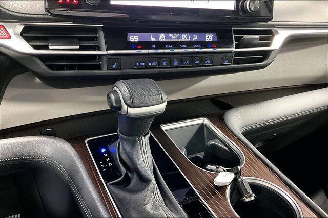 2023 Toyota Sienna XLE 7-Passenger