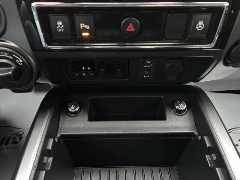 2016 Nissan Titan XD Platinum Reserve