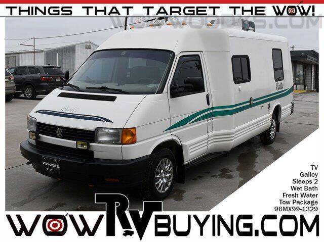 1996 Winnebago Rialta for sale at WOODY'S AUTOMOTIVE GROUP in Chillicothe MO