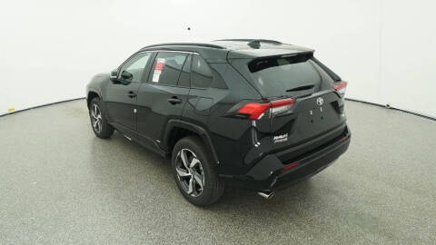 2025 Toyota RAV4 Plug-in Hybrid SE