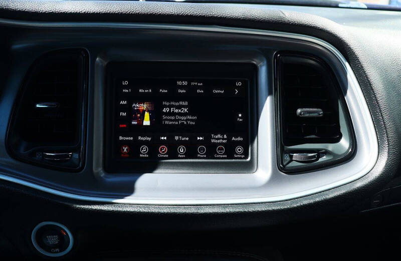 2019 Dodge Challenger SXT