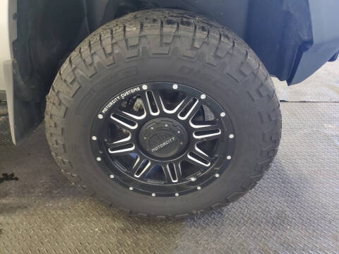 2009 HUMMER H3T Adventure