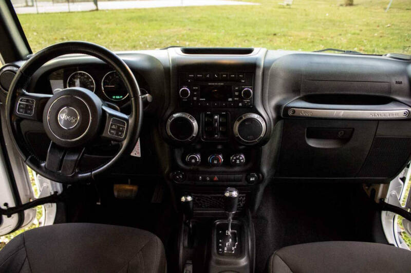 2017 Jeep Wrangler Unlimited Willys Wheeler