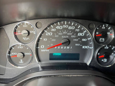 2023 Chevrolet Express 2500