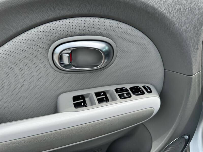2017 Kia Soul EV +