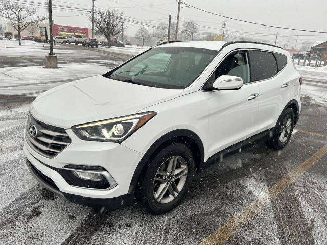 2017 Hyundai Santa Fe Sport's photo
