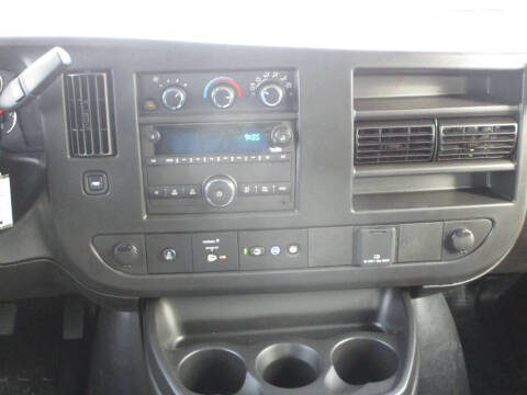 2025 Chevrolet Express 2500