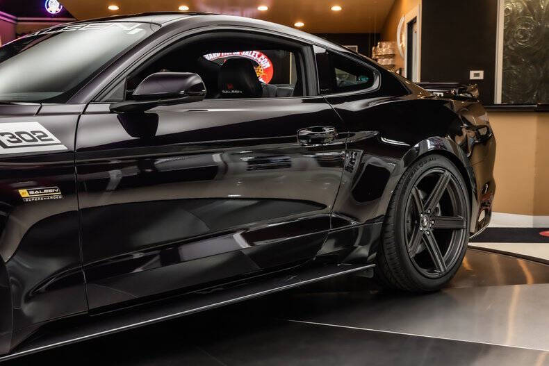 2022 Ford Mustang