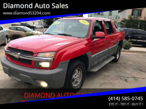 2002 Chevrolet Avalanche for sale at DIAMOND AUTO SALES LLC in Milwaukee WI