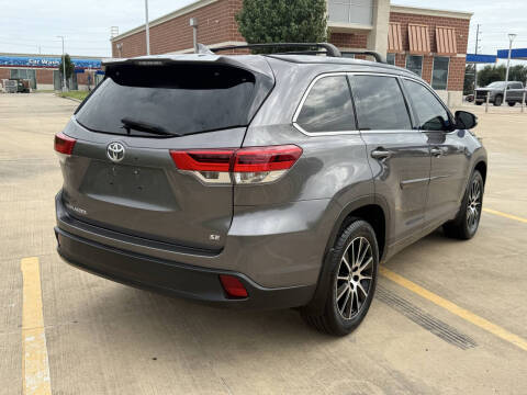 2018 Toyota Highlander SE