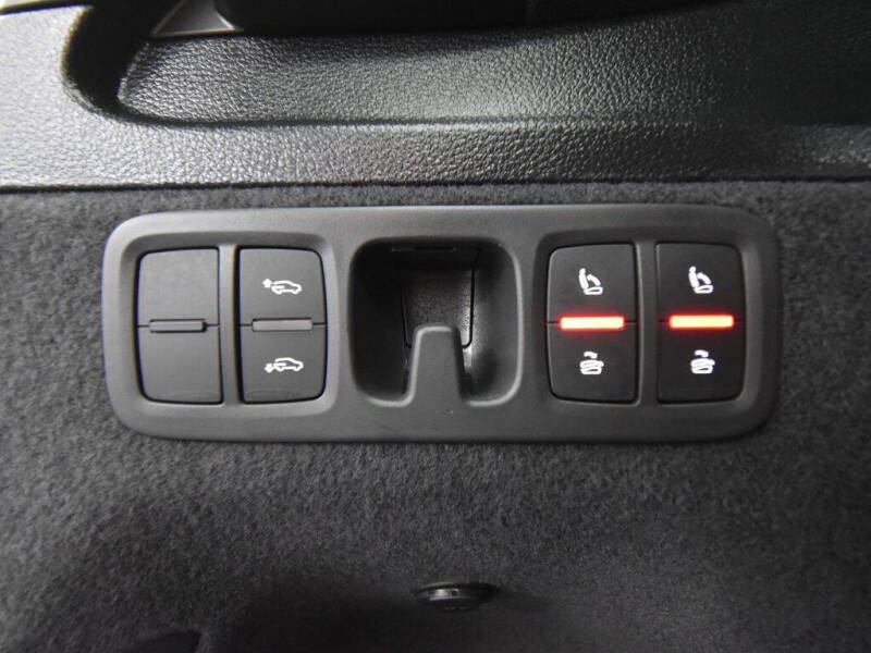 2024 Audi SQ7 4.0T quattro Premium Plus