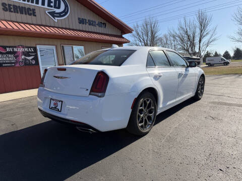 2018 Chrysler 300 S