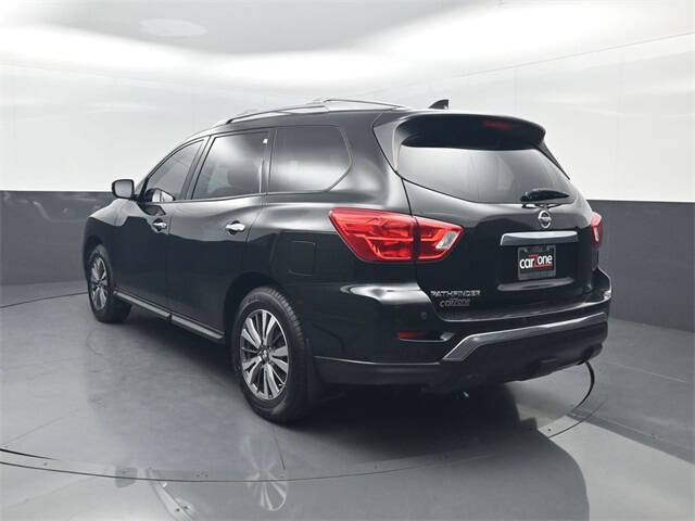 2019 Nissan Pathfinder S