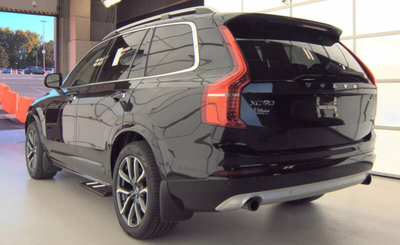 2018 Volvo XC90 T5 Momentum 7-Passenger
